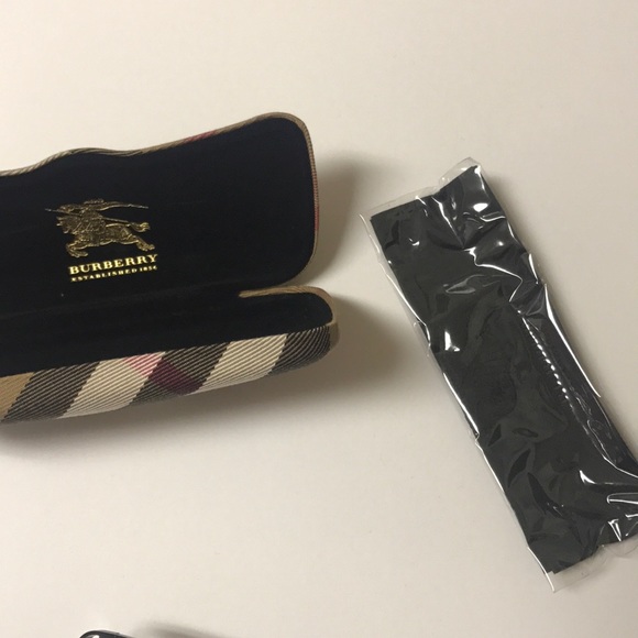 Burberry glasses - Picture 6 of 8